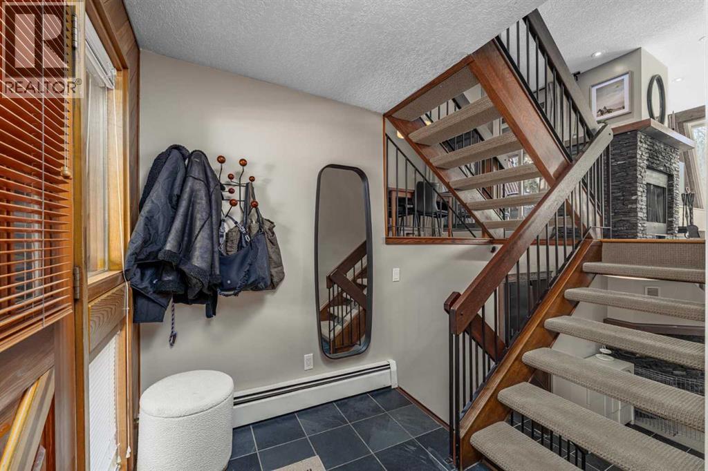 Single Family House for Sale in   Coach Bluff Crescent SW Coach Hill Calgary 