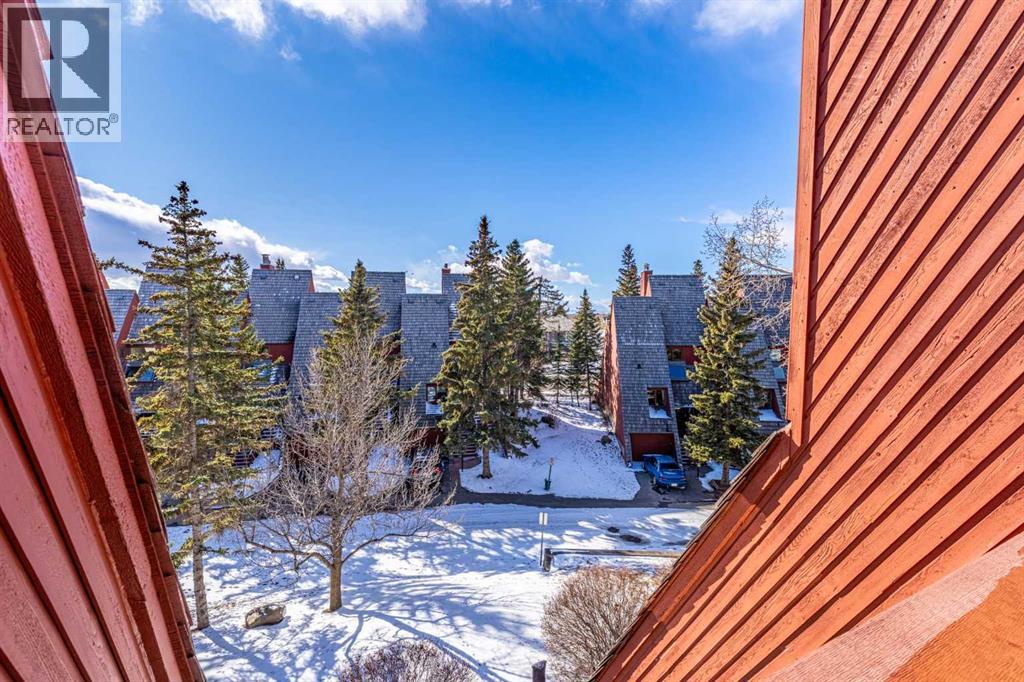 Single Family House for Sale in   Coach Bluff Crescent SW Coach Hill Calgary 