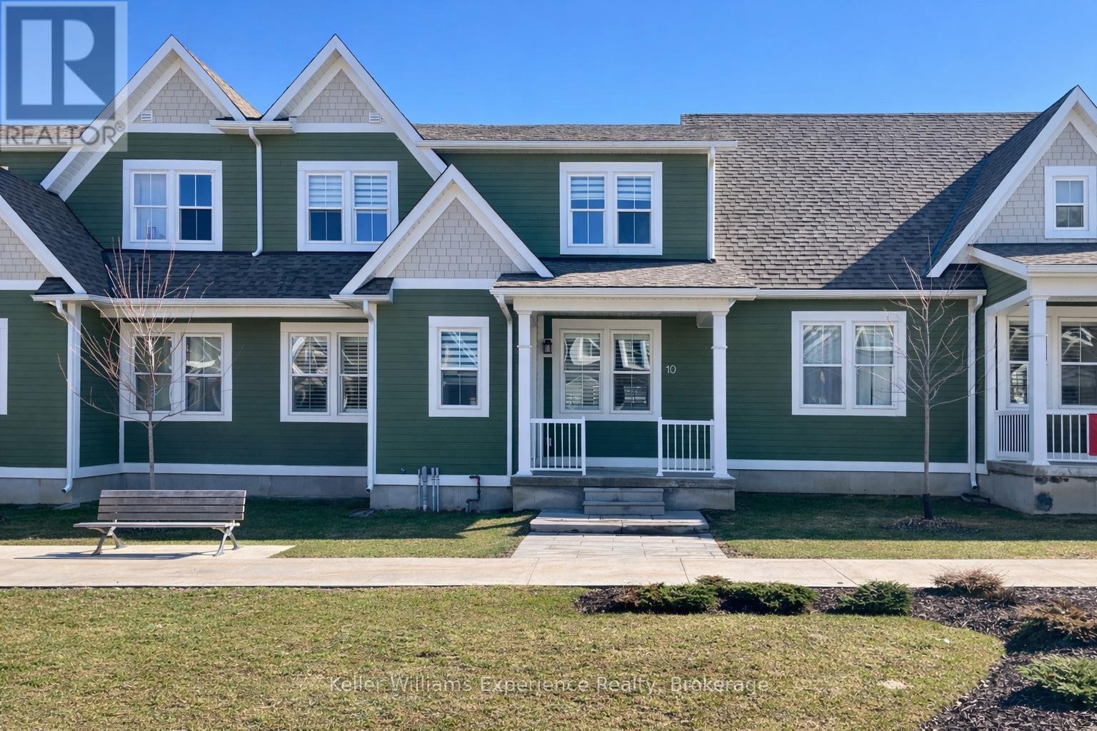 10 DANIELLE CRESCENT