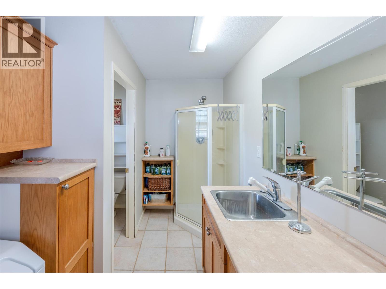  351 Jones Way Road, Oliver