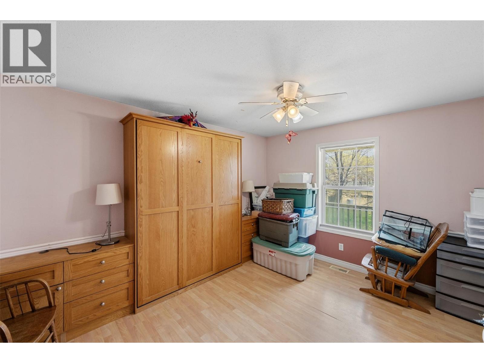  351 Jones Way Road, Oliver