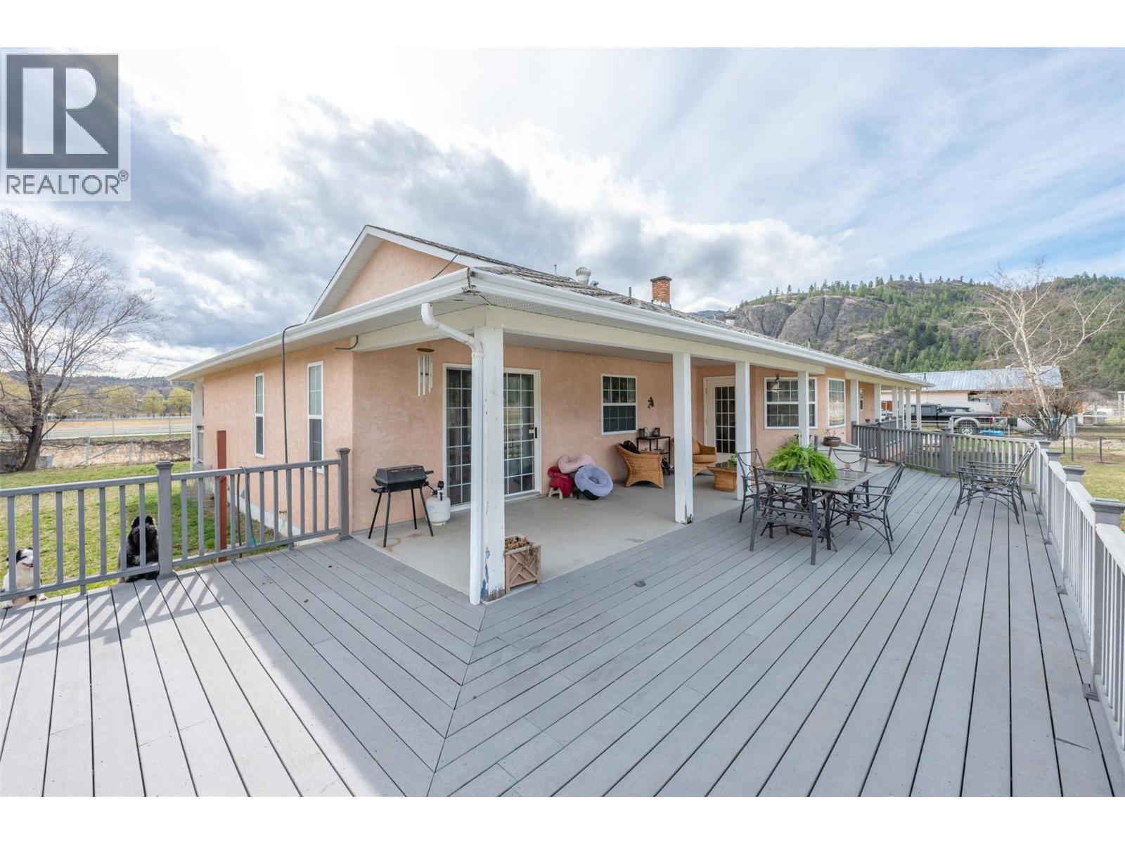  351 Jones Way Road, Oliver