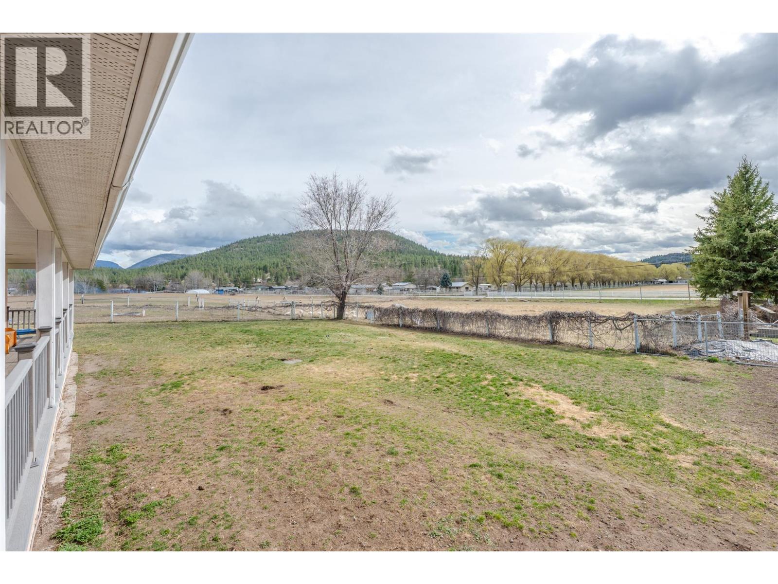  351 Jones Way Road, Oliver