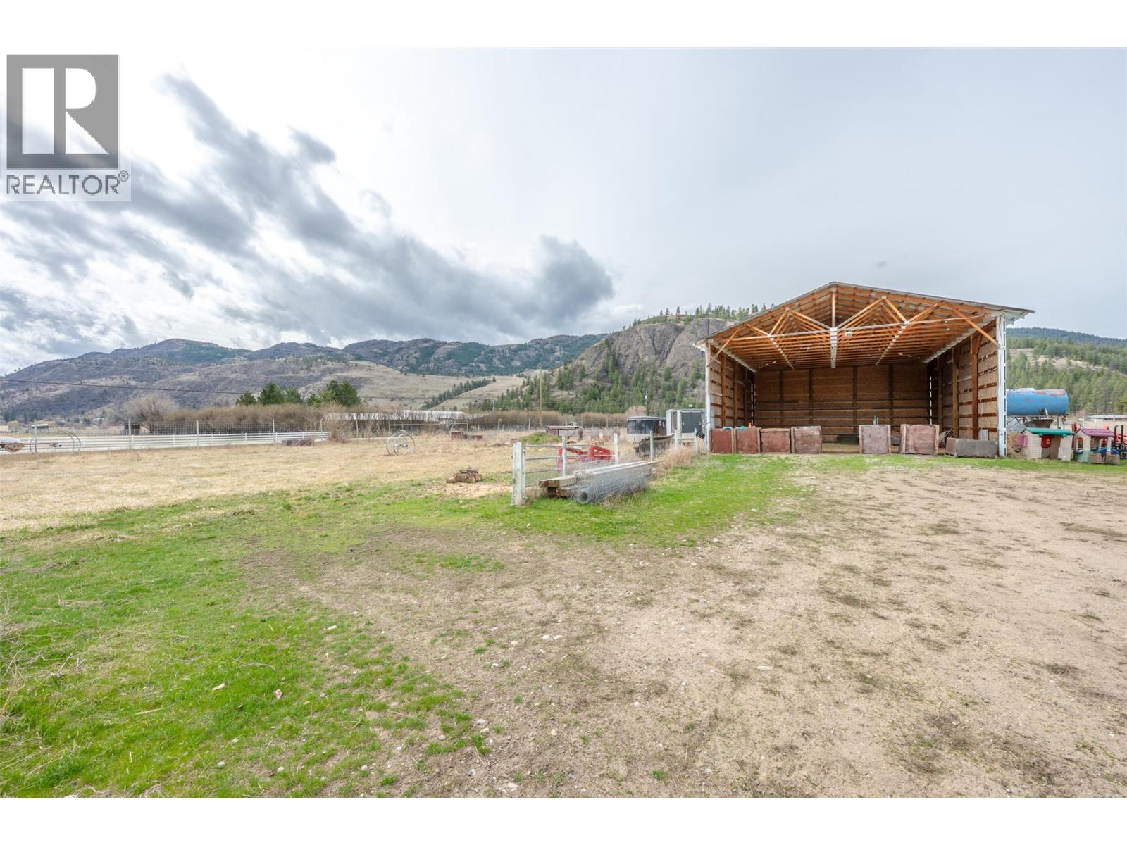  351 Jones Way Road, Oliver