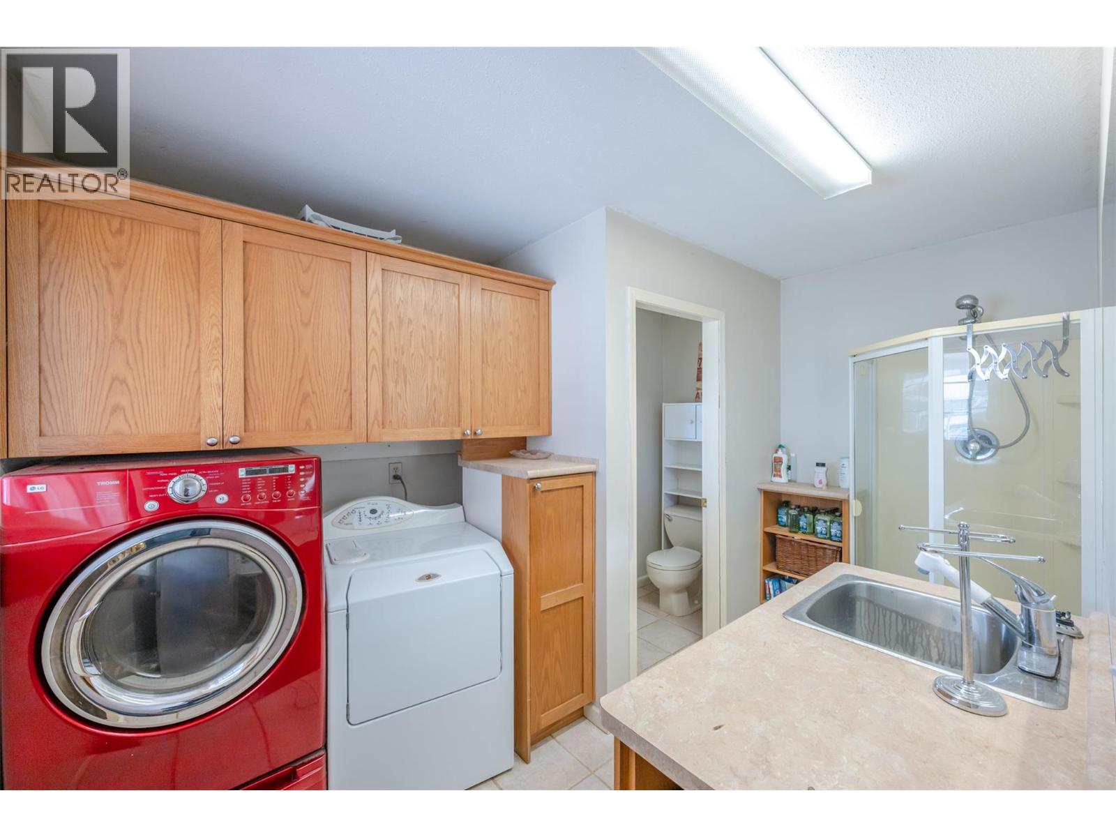  351 Jones Way Road, Oliver