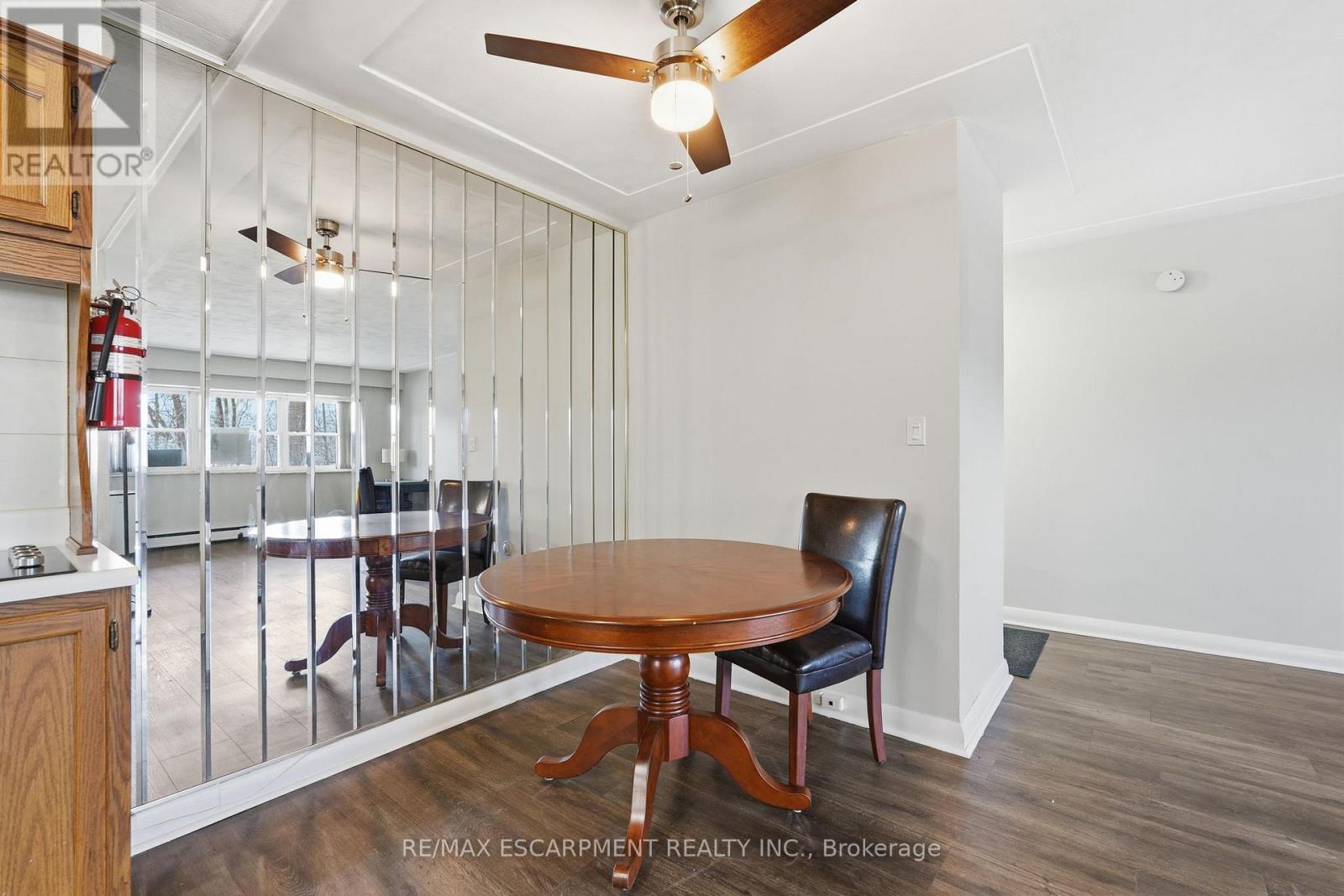 #106 9 GRANT BOULEVARD - 14