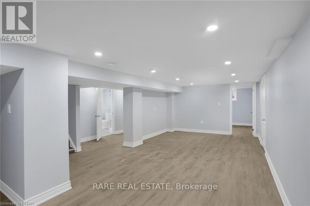 LOWER - 7 HOLDEN AVENUE