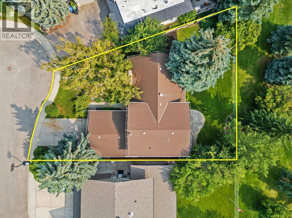 Single Family House for Sale in  Willow Grove Crescent SE Willow Park Calgary 