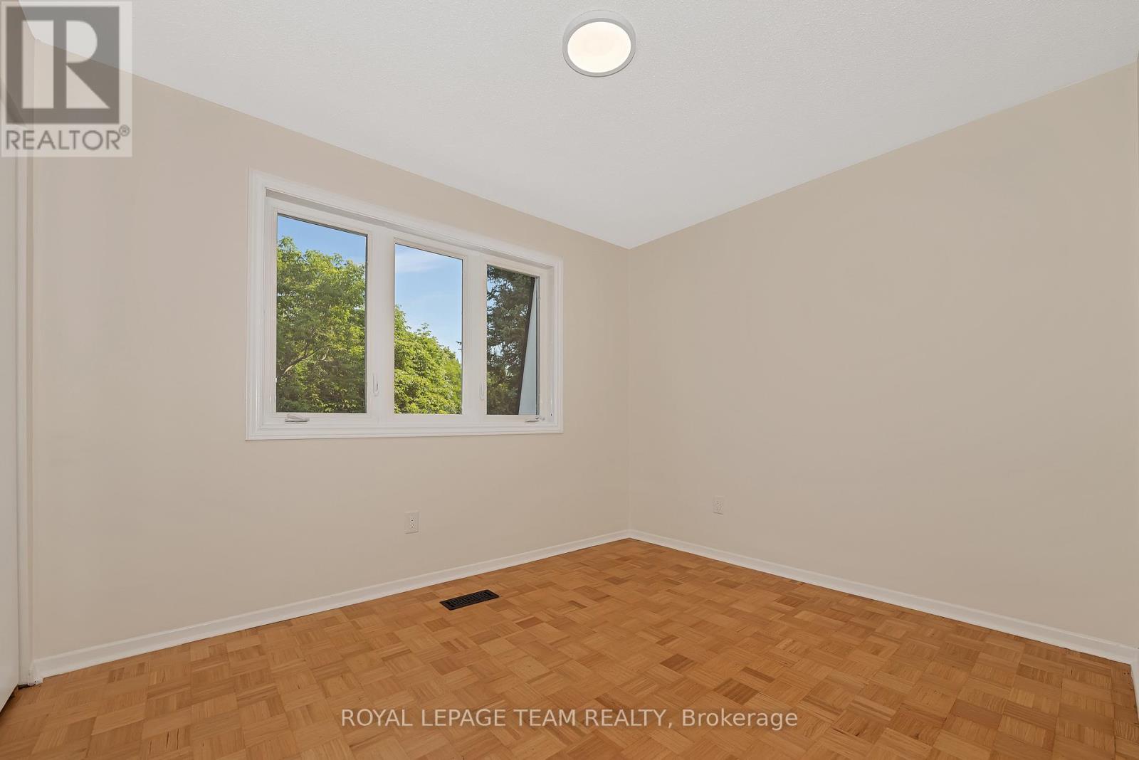 1825 YALE AVENUE - 25