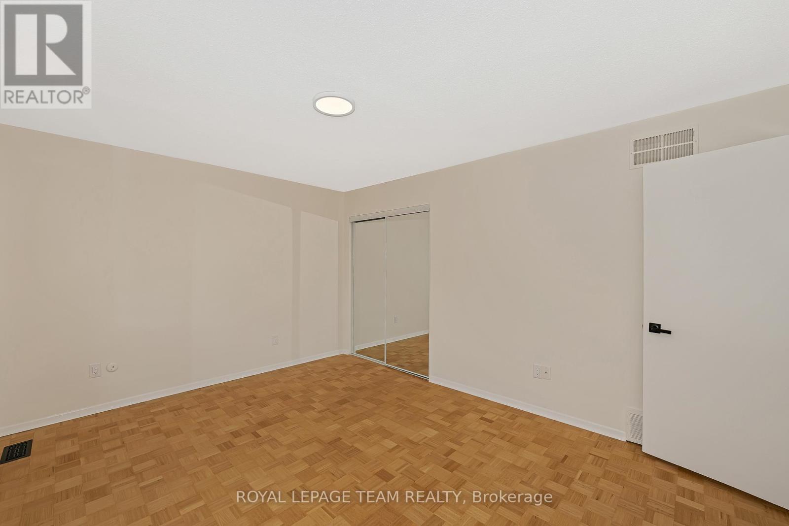 1825 YALE AVENUE - 36