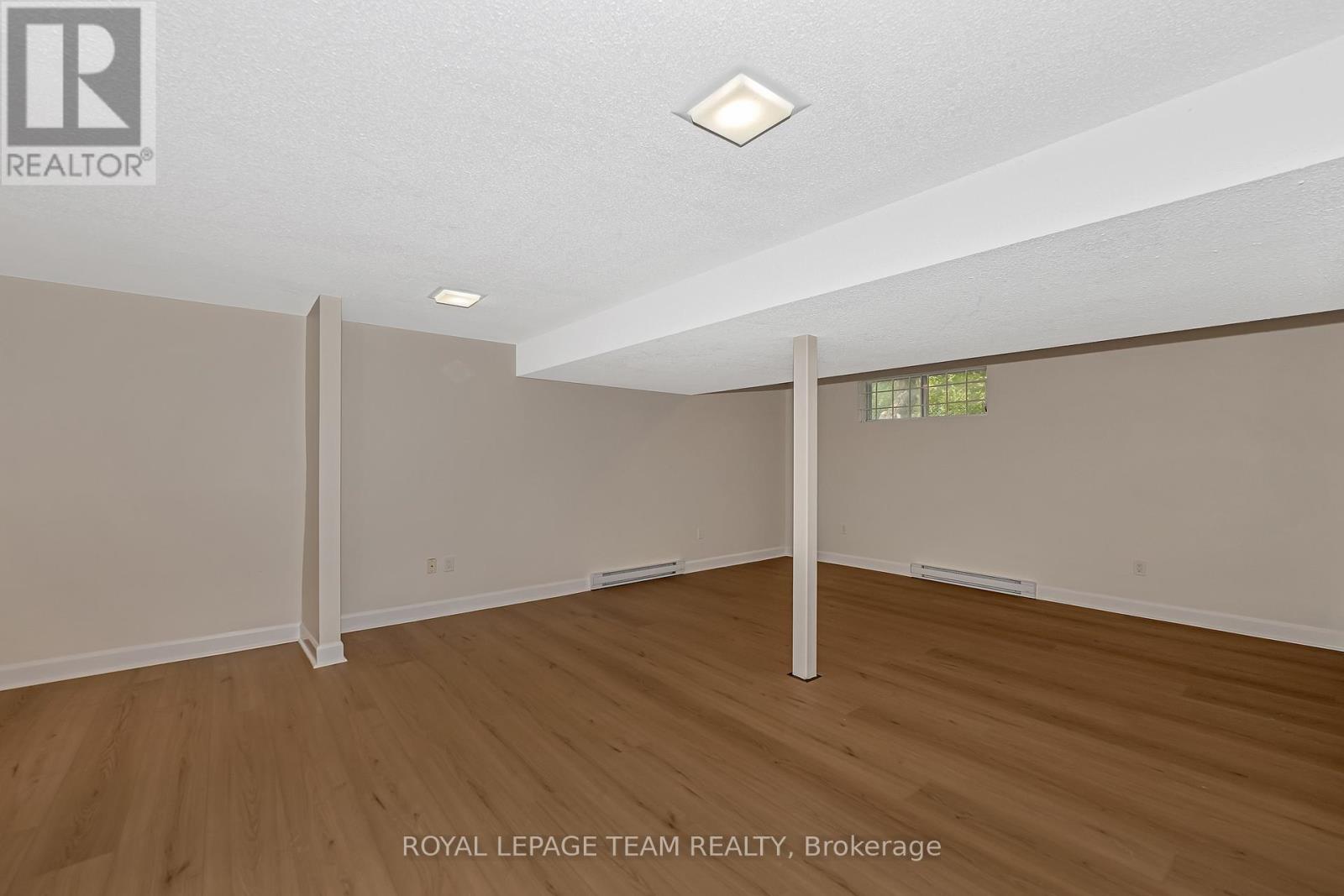 1825 YALE AVENUE - 40