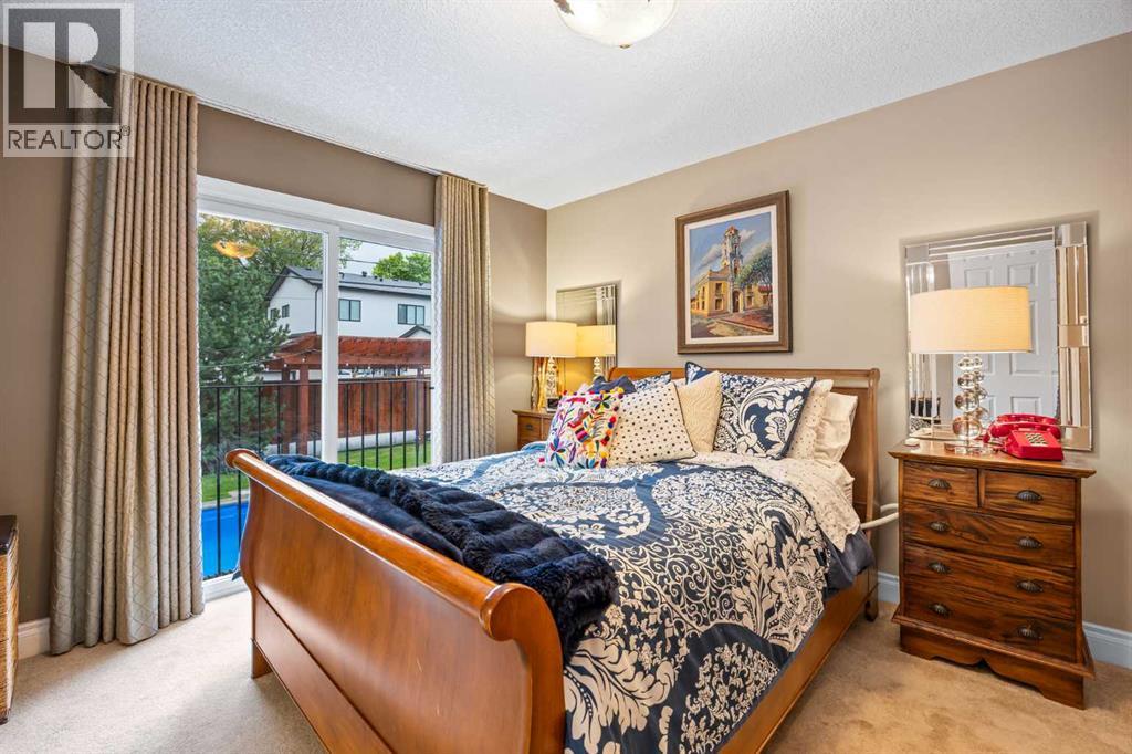 Single Family House Bungalow for Sale in  Wilshire Place SW Wildwood Calgary 