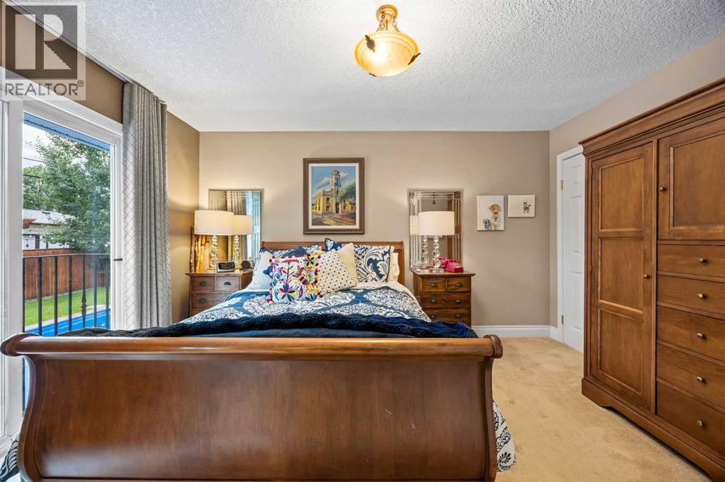 Single Family House Bungalow for Sale in  Wilshire Place SW Wildwood Calgary 