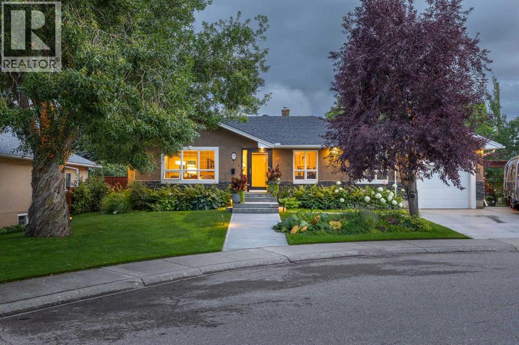 Single Family House Bungalow for Sale in  Wilshire Place SW Wildwood Calgary 