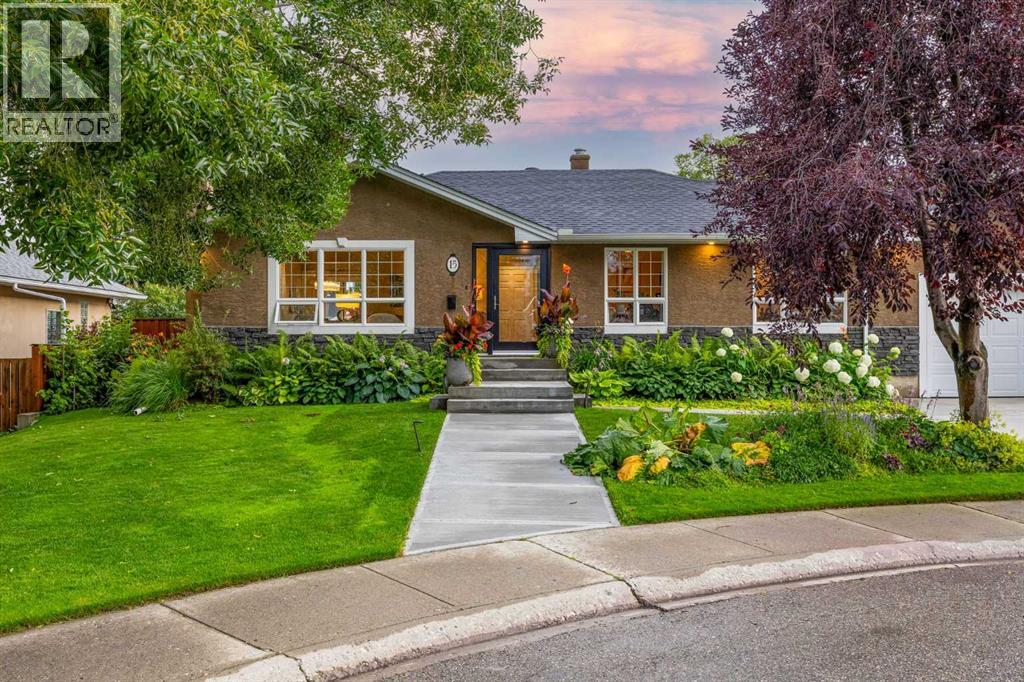 Single Family House Bungalow for Sale in  Wilshire Place SW Wildwood Calgary 