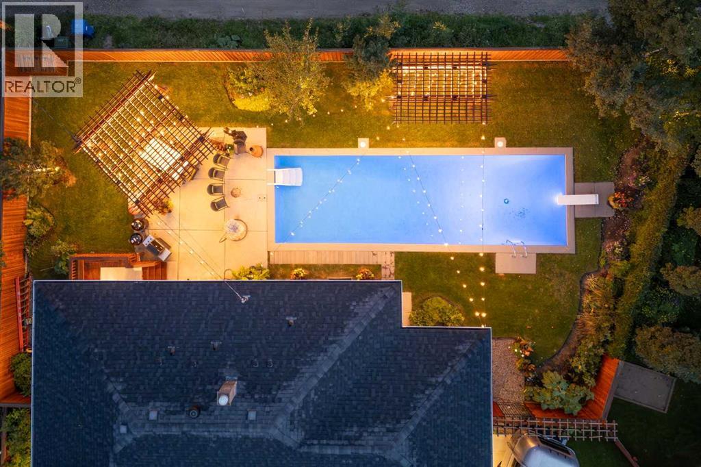 Single Family House Bungalow for Sale in  Wilshire Place SW Wildwood Calgary 