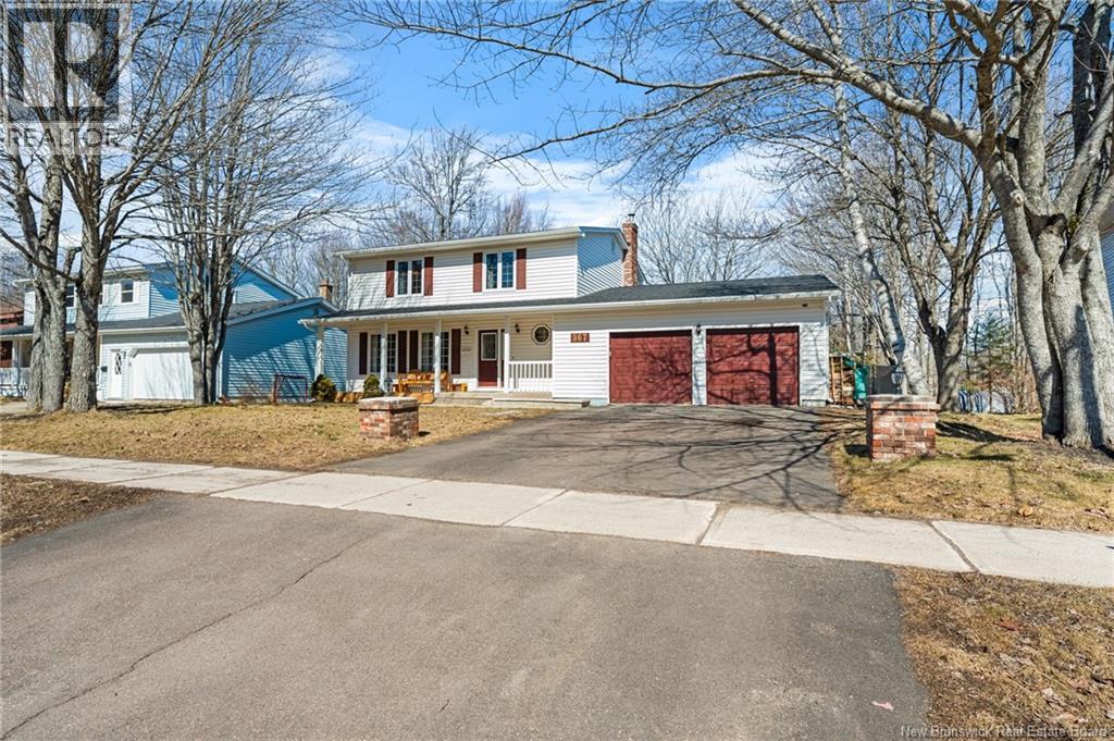 367 Glencairn Drive - 2