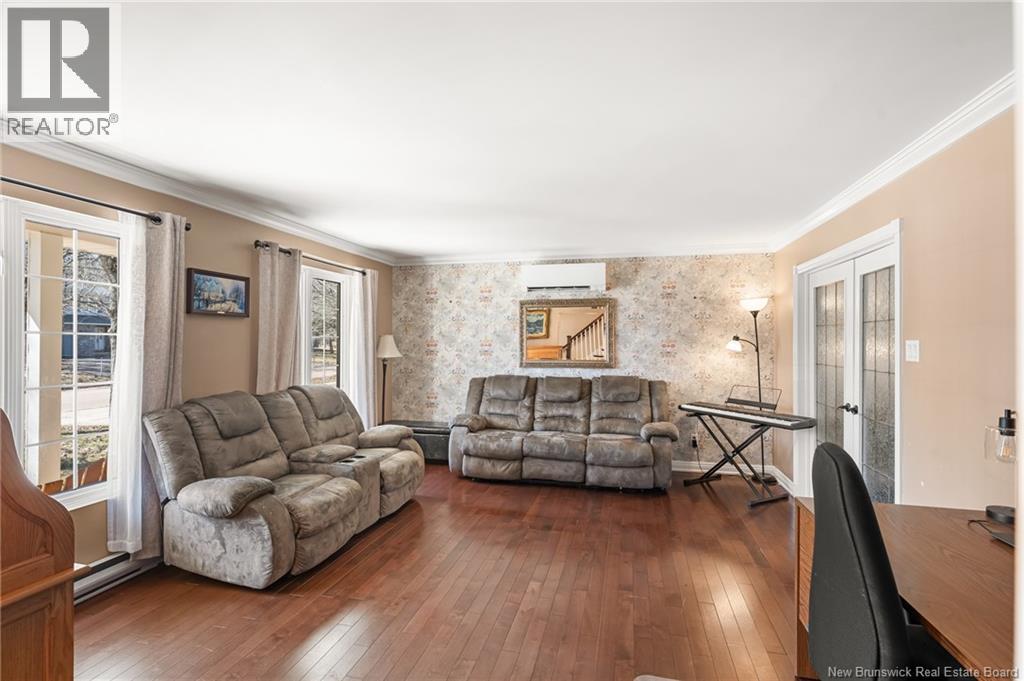 367 Glencairn Drive - 6