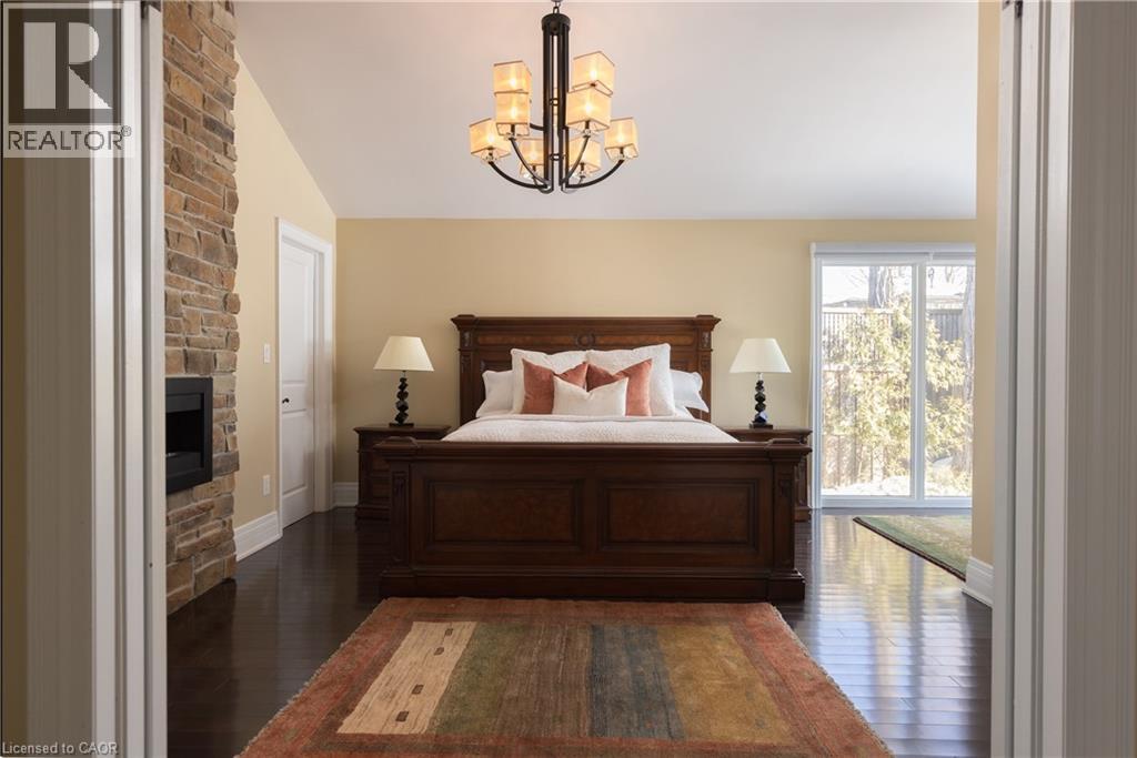 3346 LAKESHORE Road W - 14