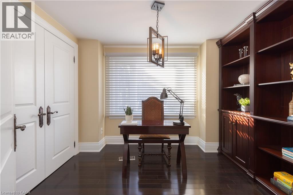 3346 LAKESHORE Road W - 18