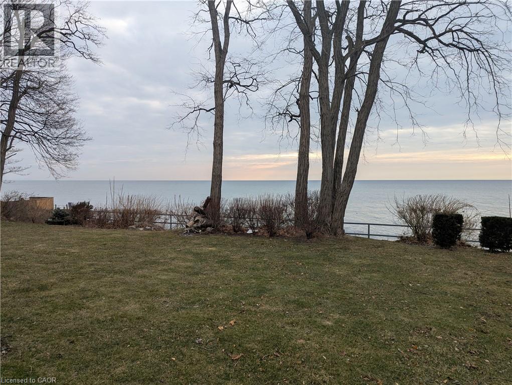 3346 LAKESHORE Road W - 2