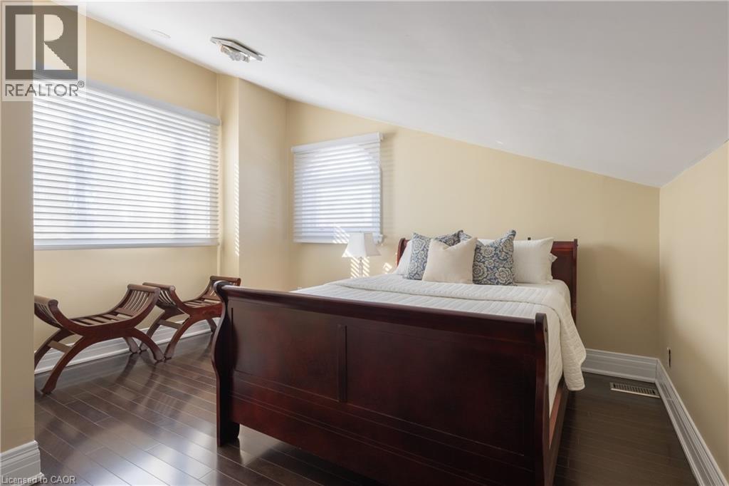 3346 LAKESHORE Road W - 21