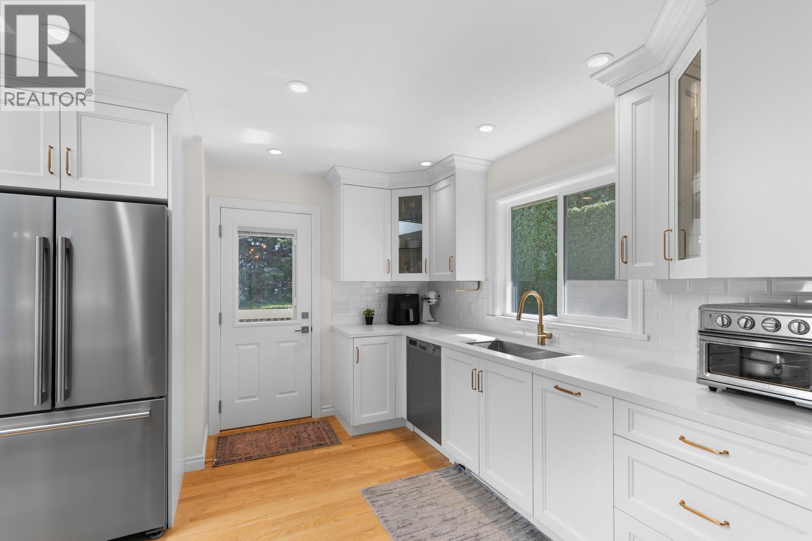 4975 WEAVER Drive, Delta