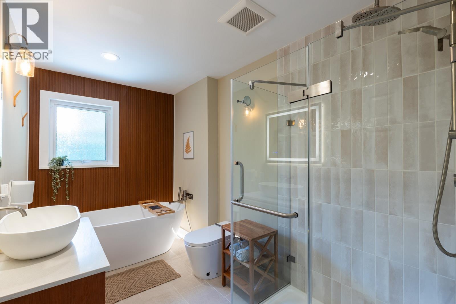 4975 WEAVER Drive, Delta