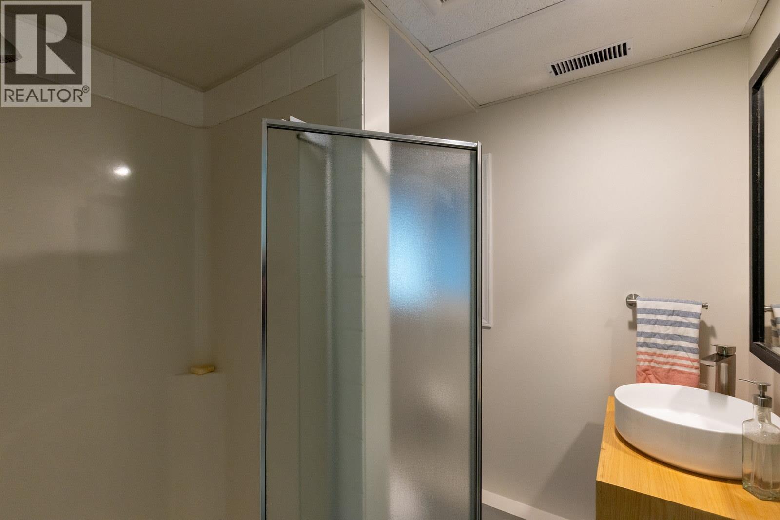 4975 WEAVER Drive, Delta