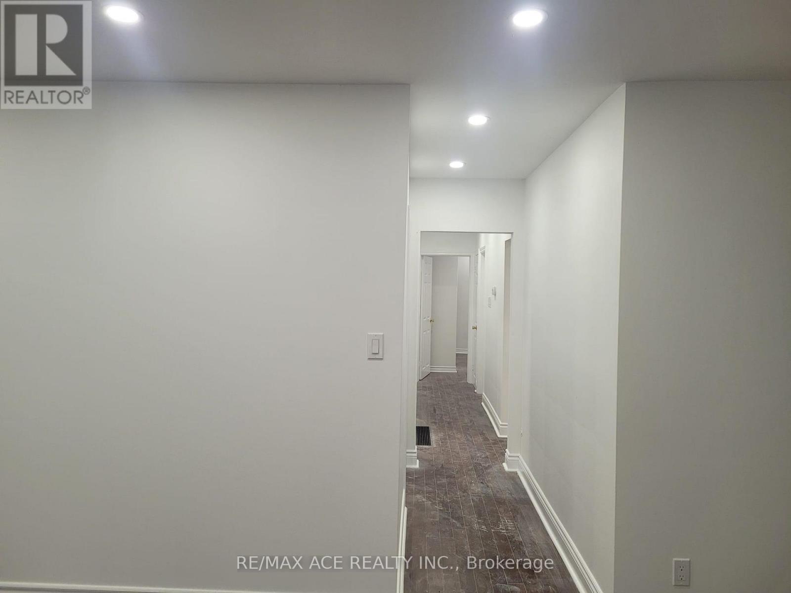 365 BELLAMY ROAD N - 12
