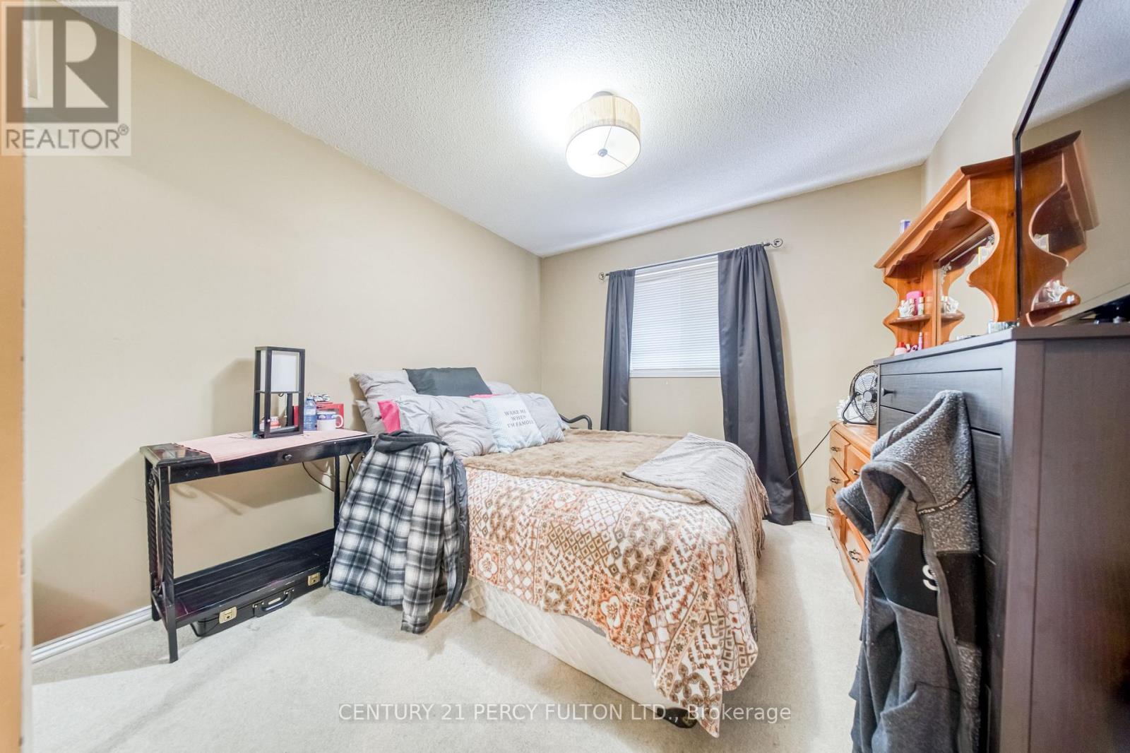 25 CROMPTON DRIVE - 14