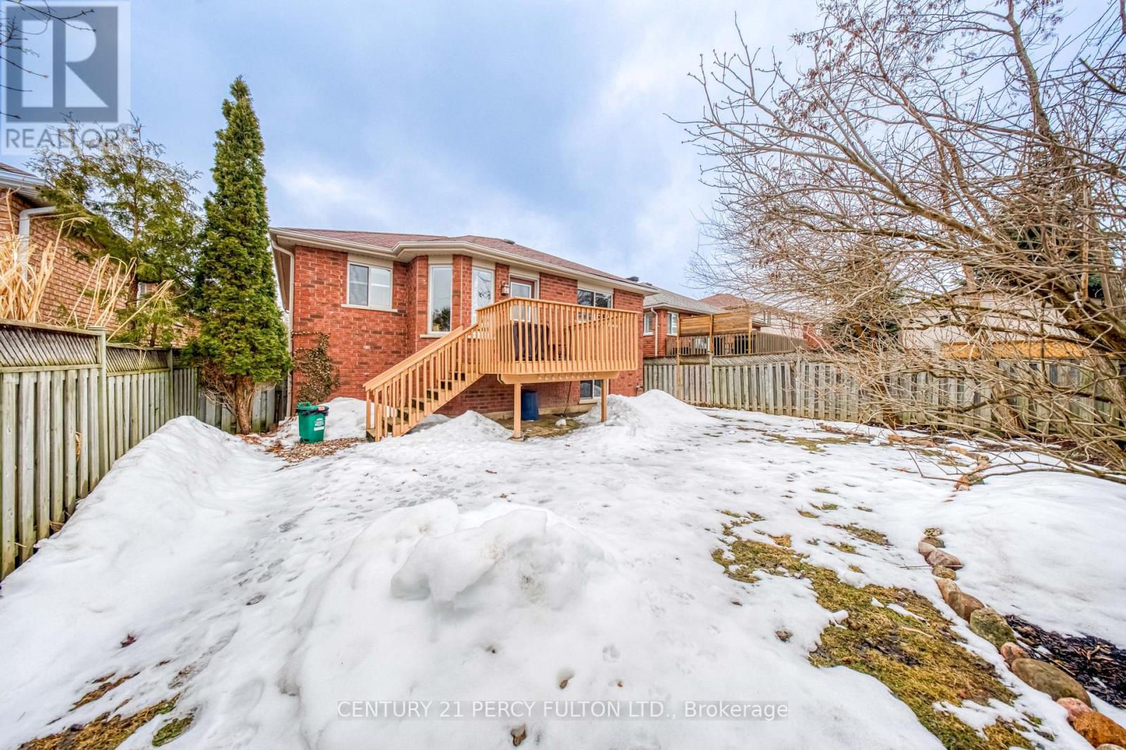 25 CROMPTON DRIVE - 30