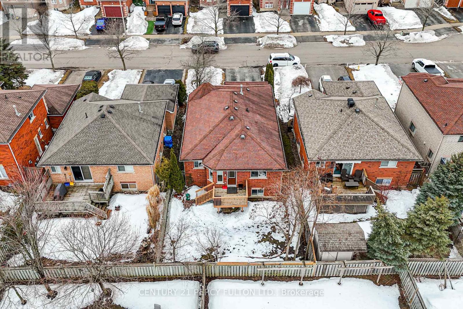 25 CROMPTON DRIVE - 39