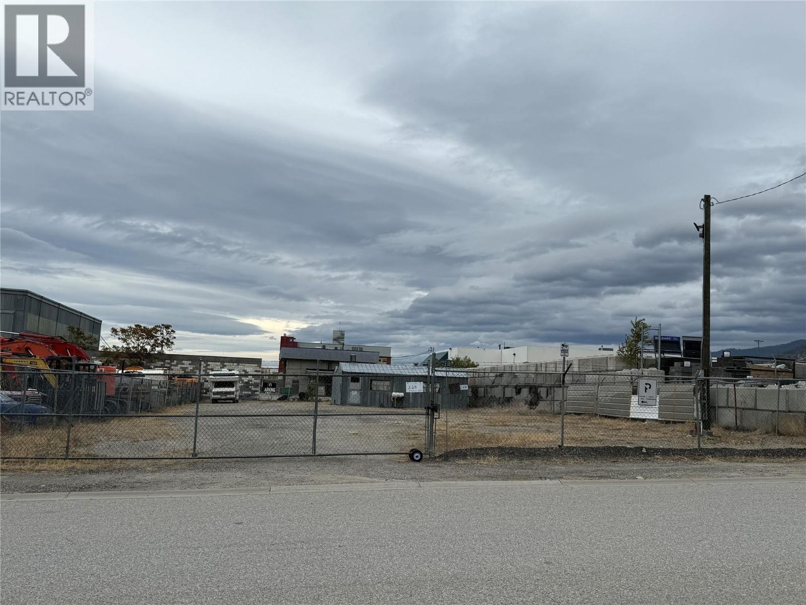  365 Cherry Avenue, Penticton