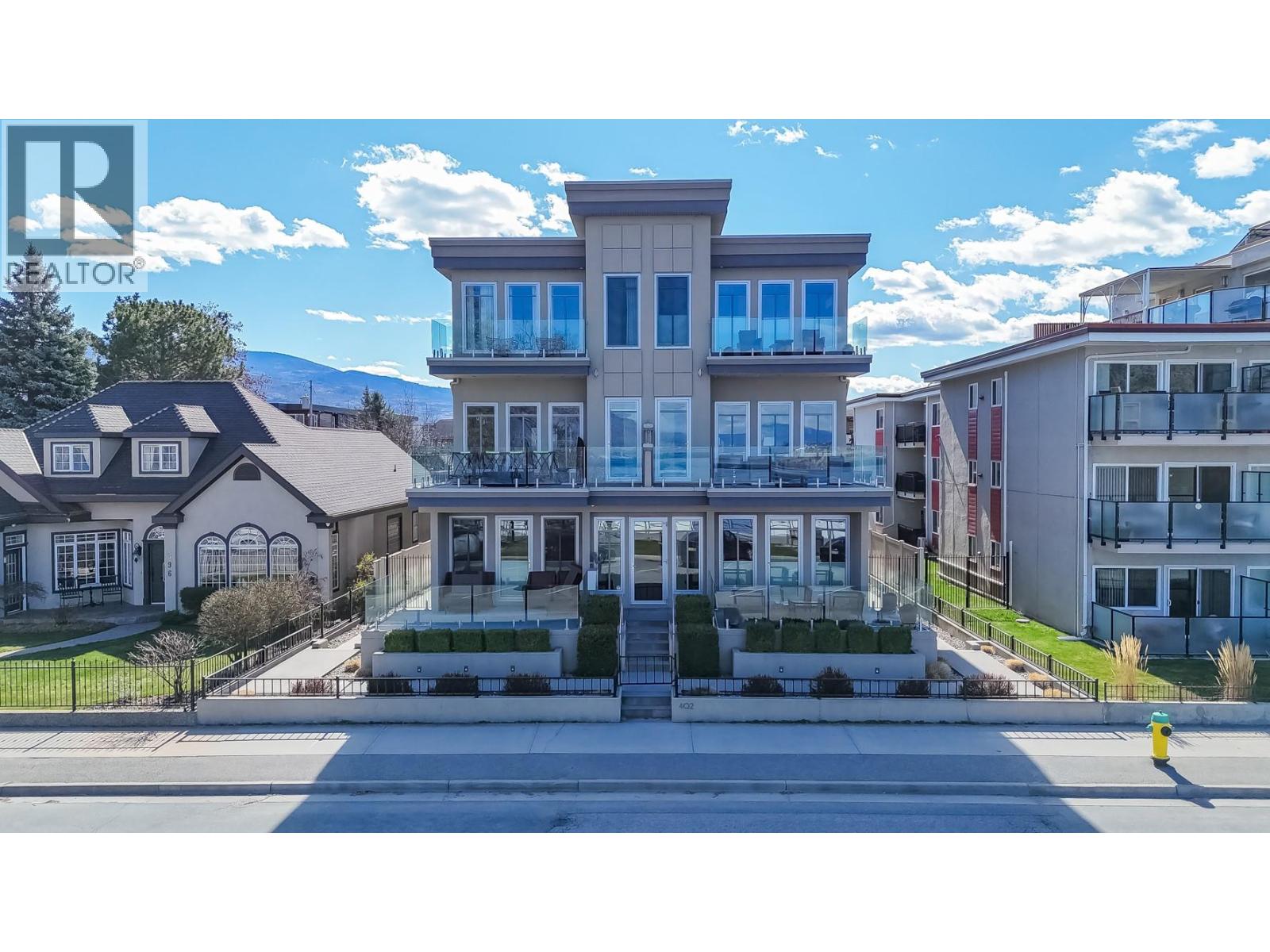 #102-402 LAKESHORE Drive, Penticton
