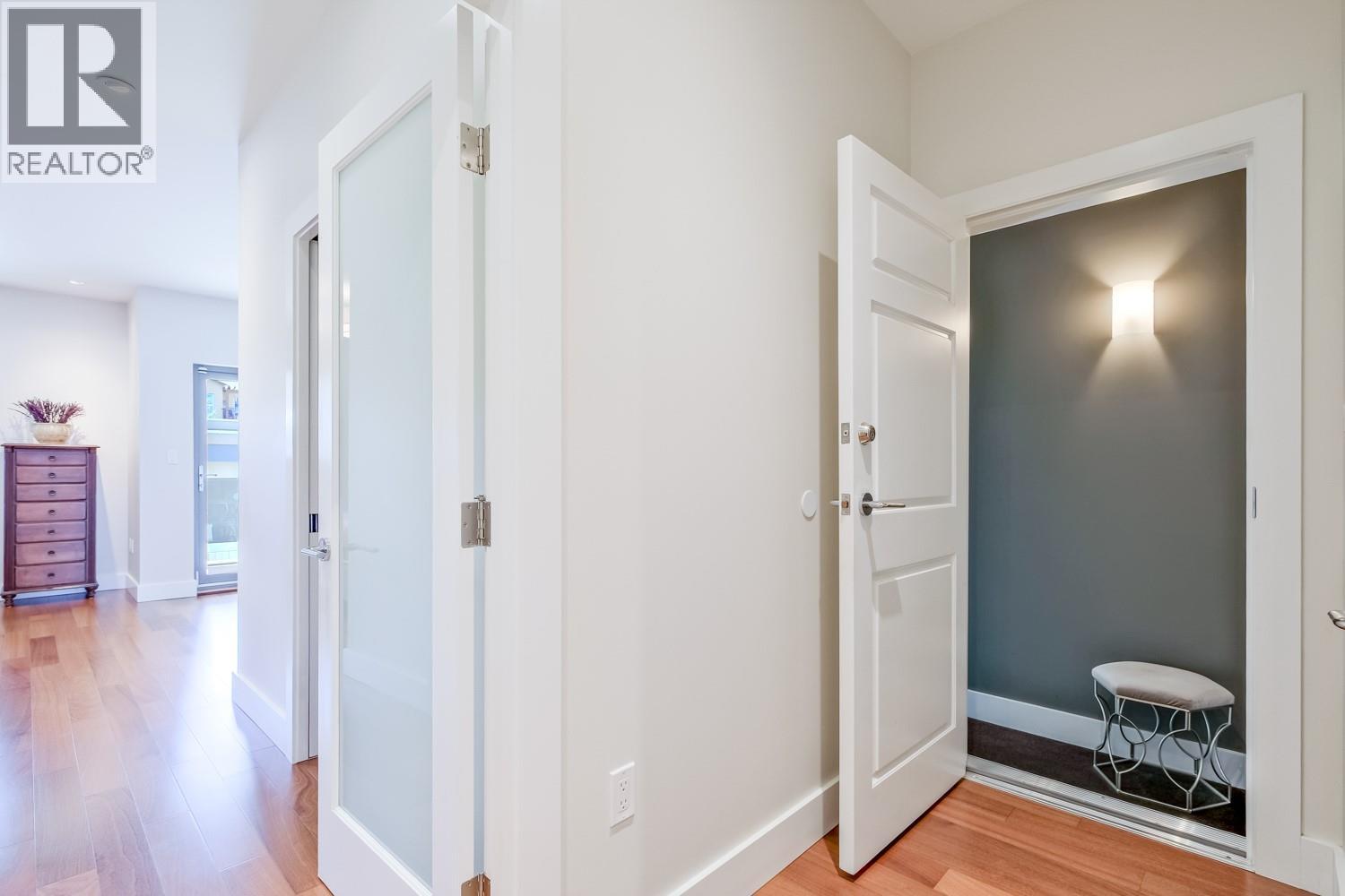 102 402 LAKESHORE Drive, Penticton