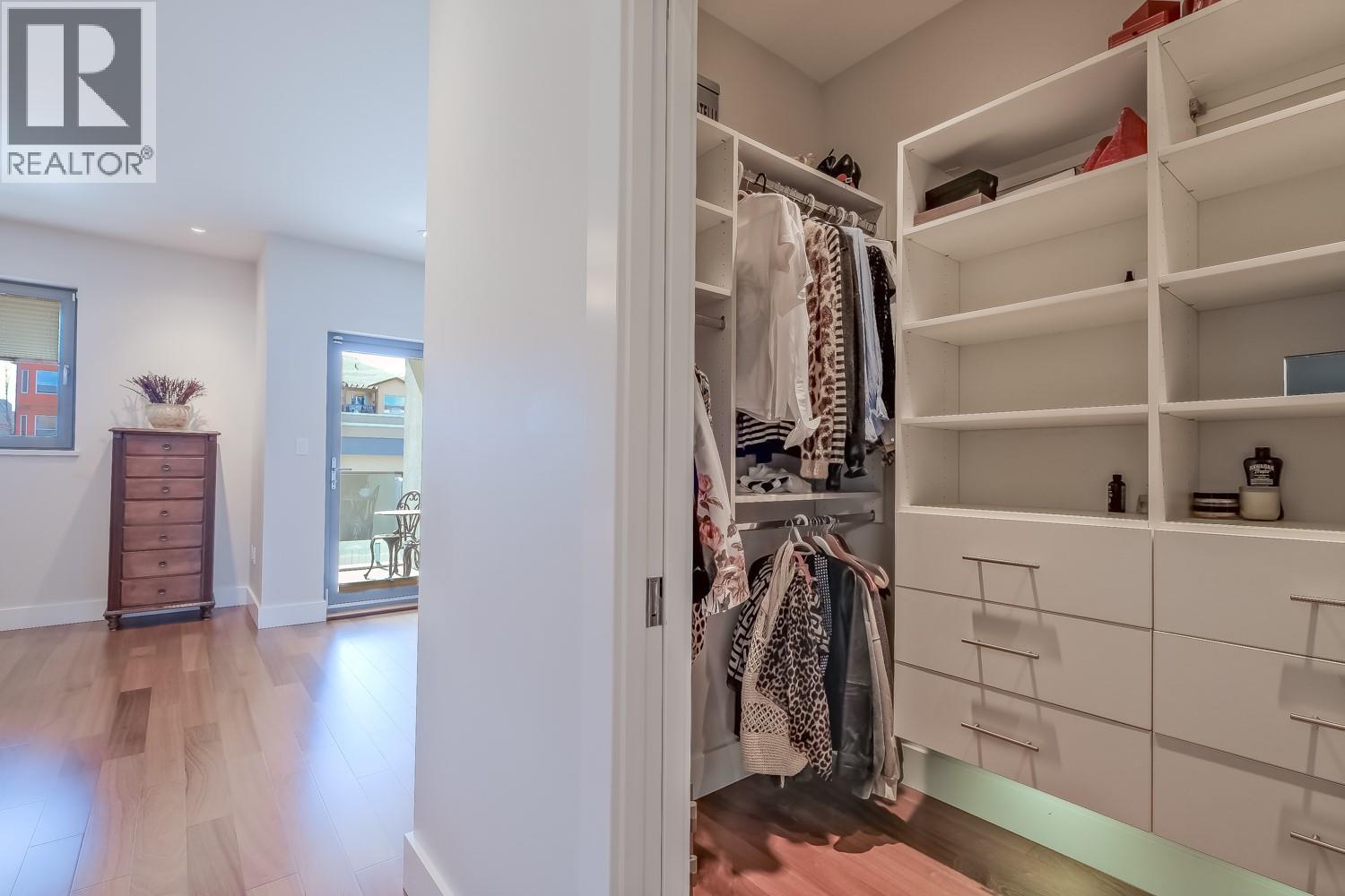 102 402 LAKESHORE Drive, Penticton