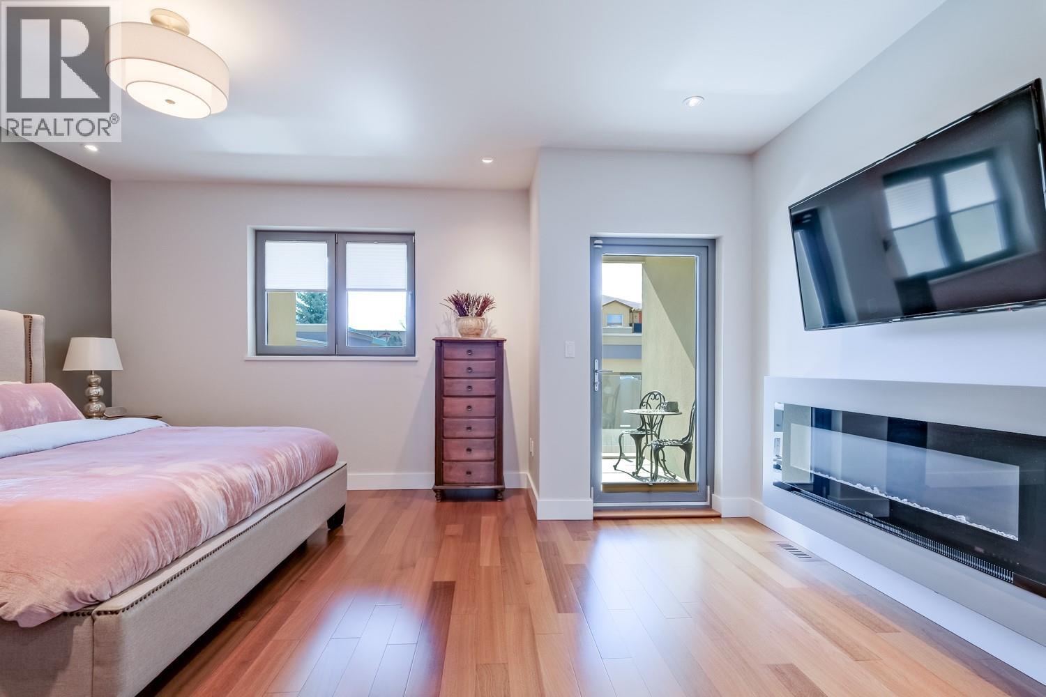 102 402 LAKESHORE Drive, Penticton