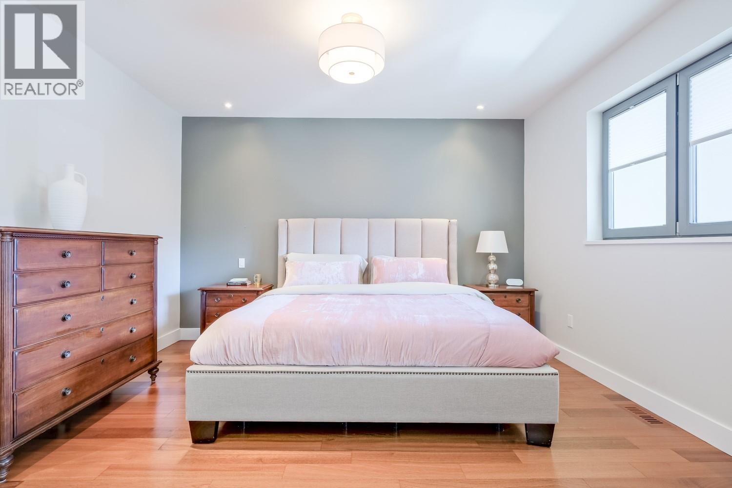 102 402 LAKESHORE Drive, Penticton