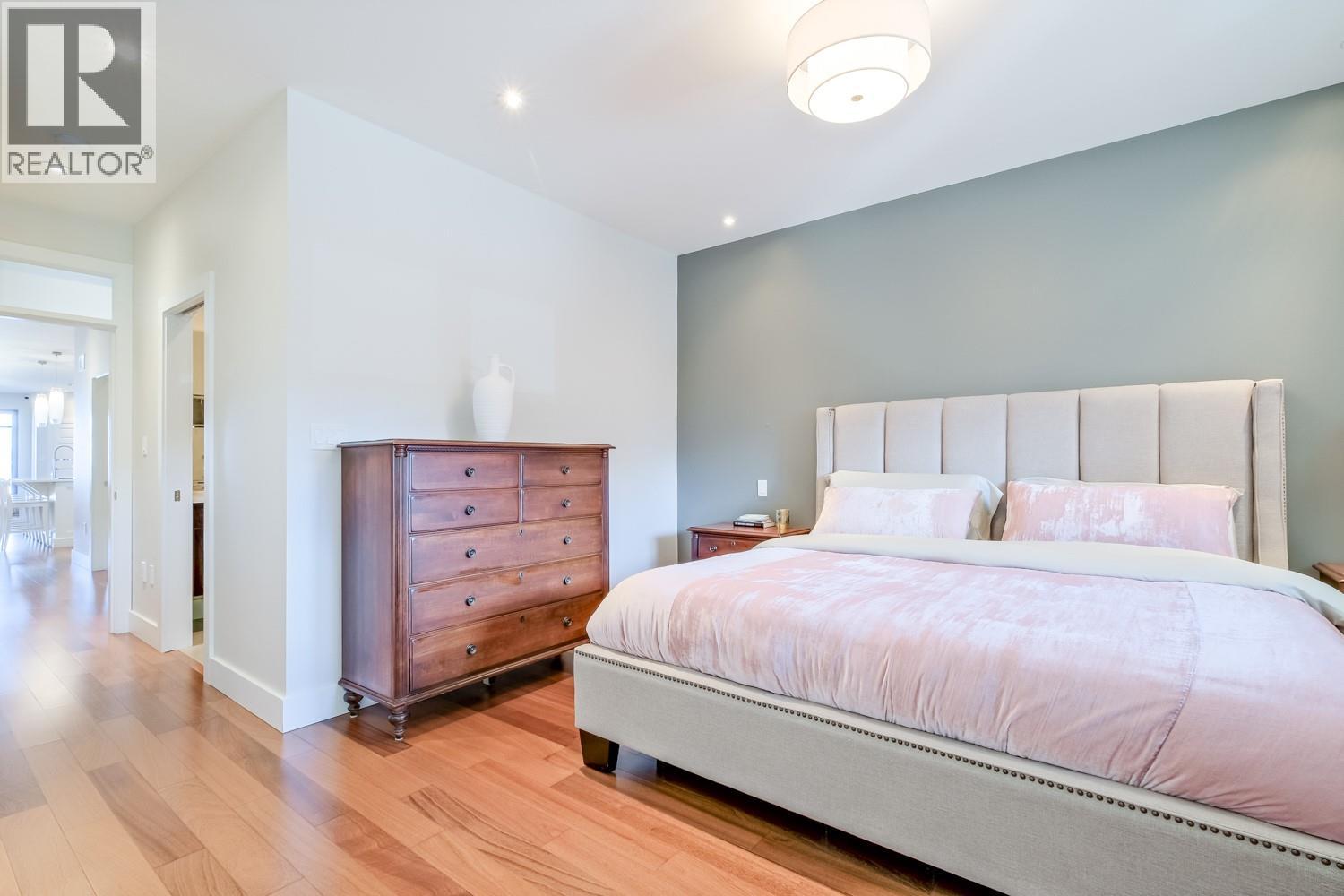 102 402 LAKESHORE Drive, Penticton