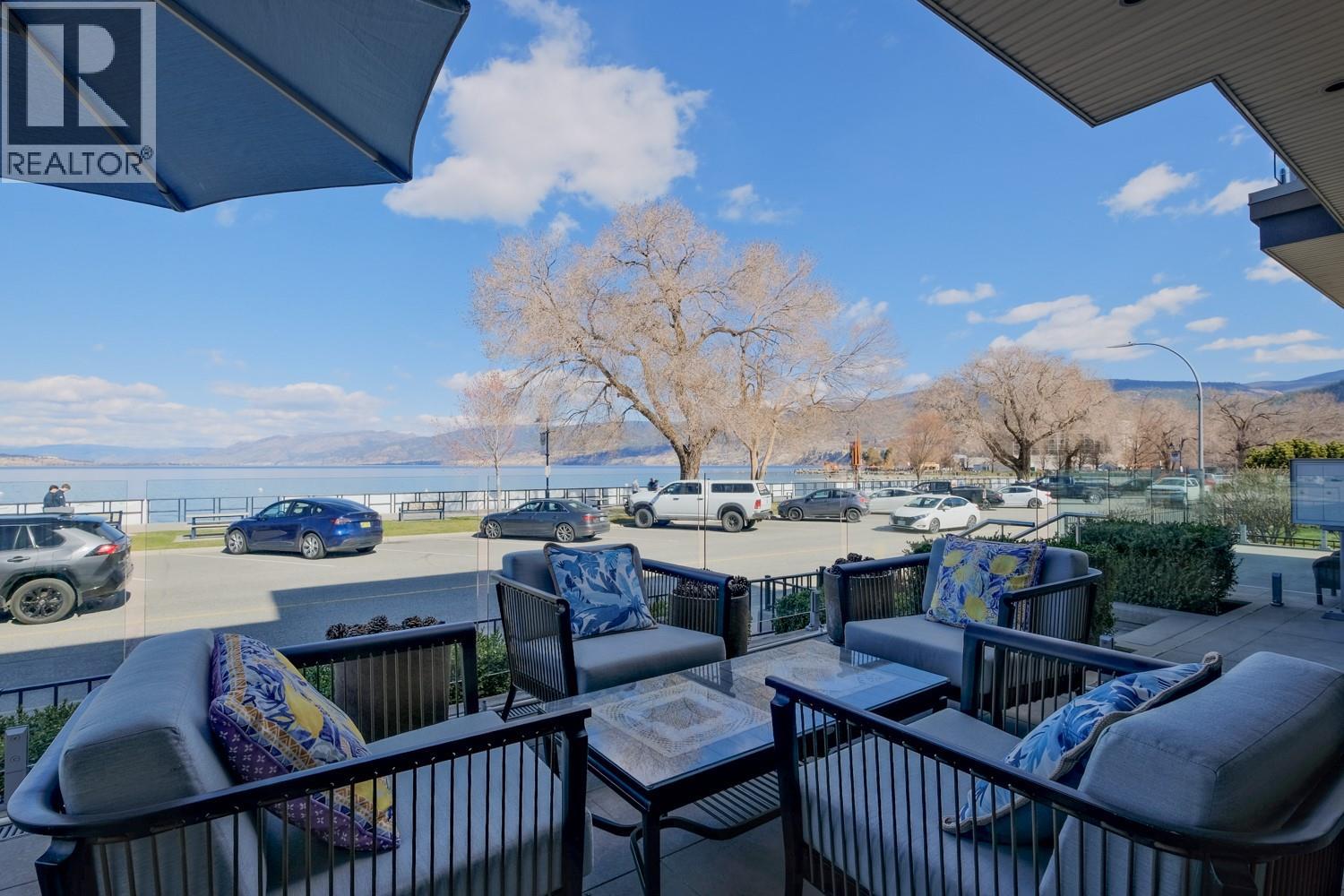 102 402 LAKESHORE Drive, Penticton
