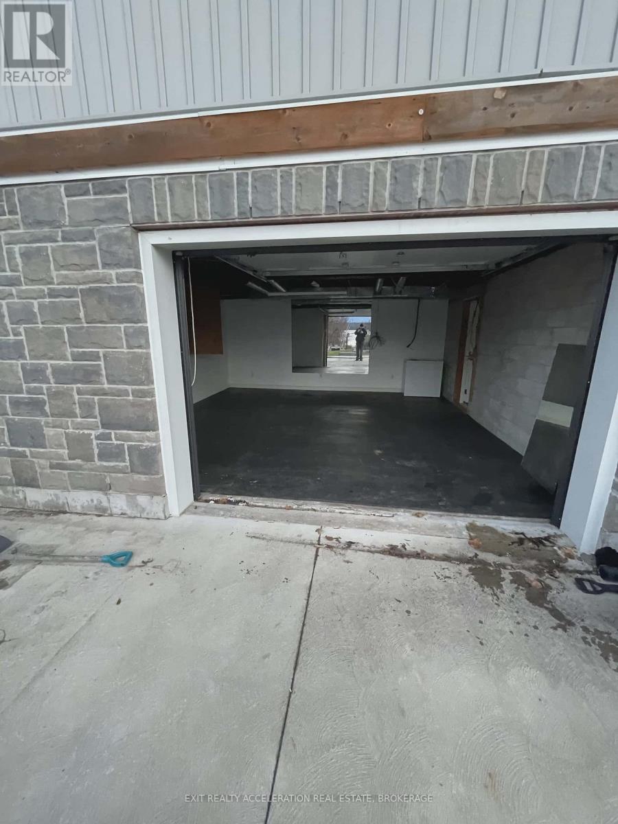 38 MAIN STREET - 19