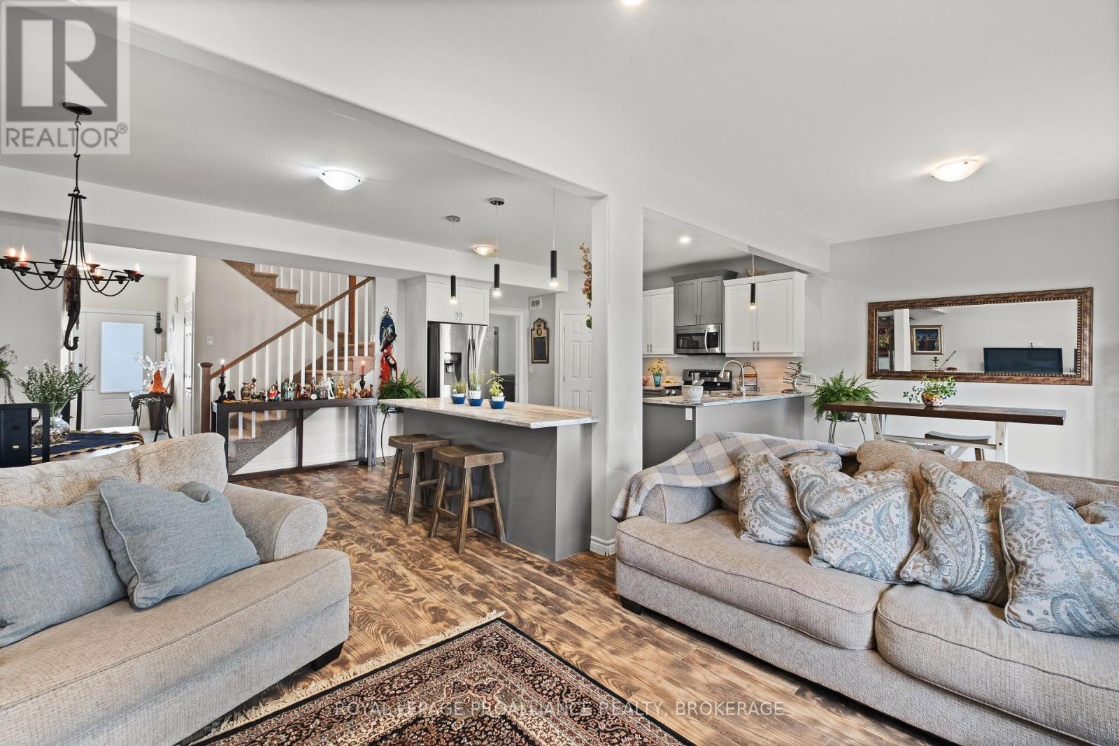 16 PARK CRESCENT - 11