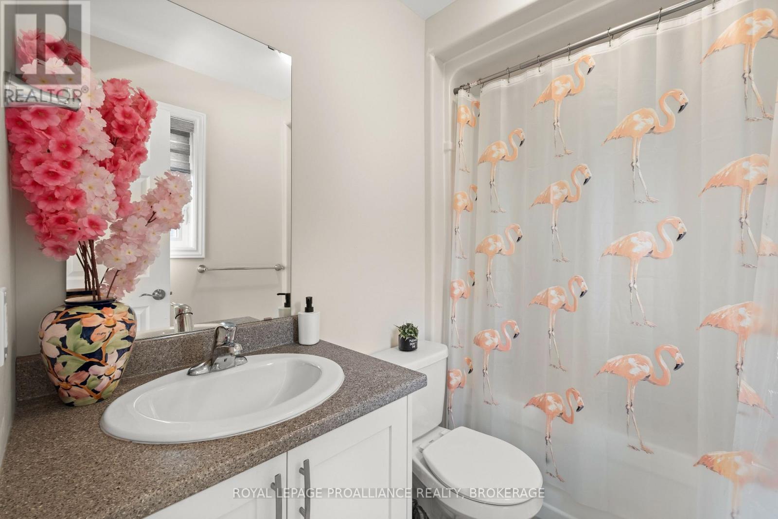16 PARK CRESCENT - 28