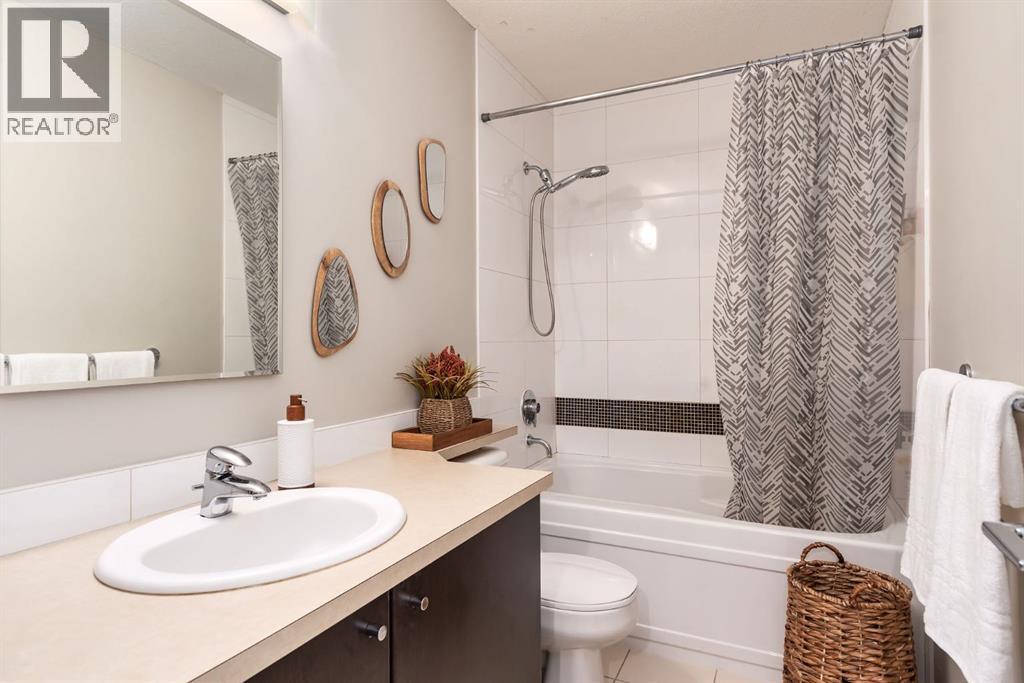 Single Family House for Sale in   Centre Avenue NE Bridgeland/Riverside Calgary 