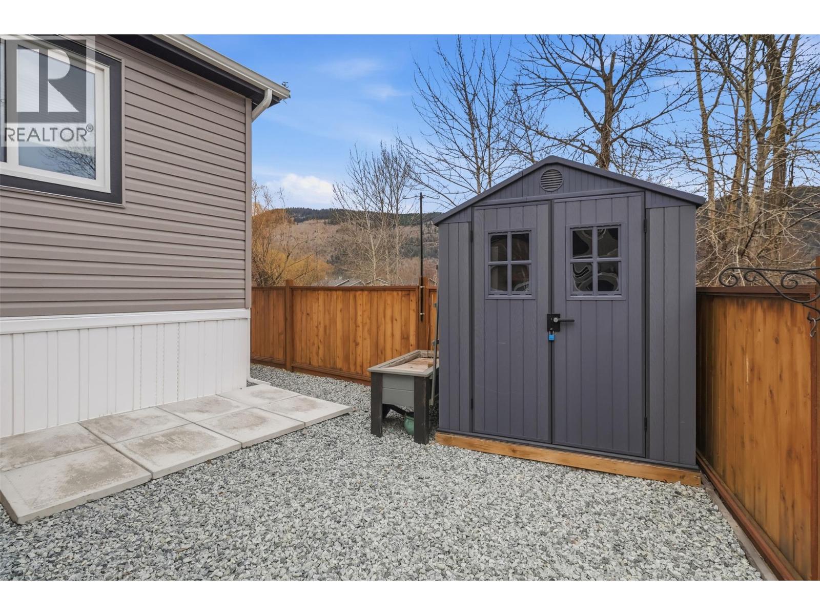 #4 235 AYLMER ROAD - 24