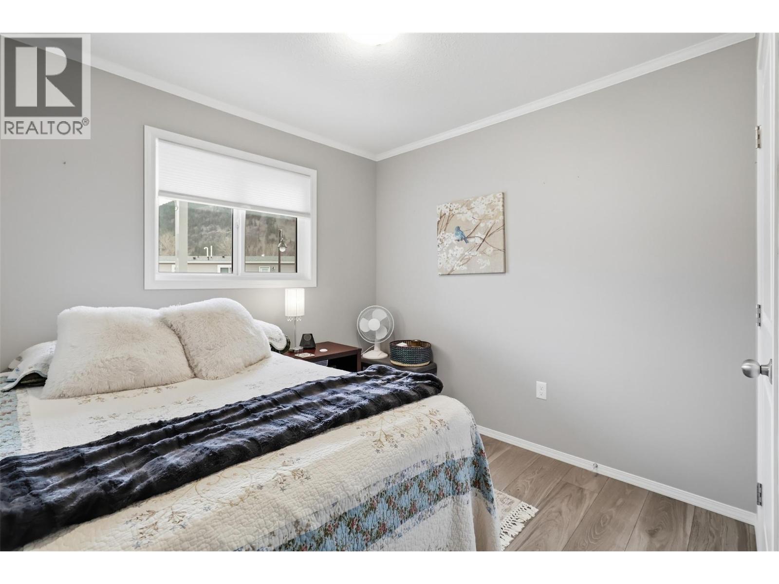 #4 235 AYLMER ROAD - 18