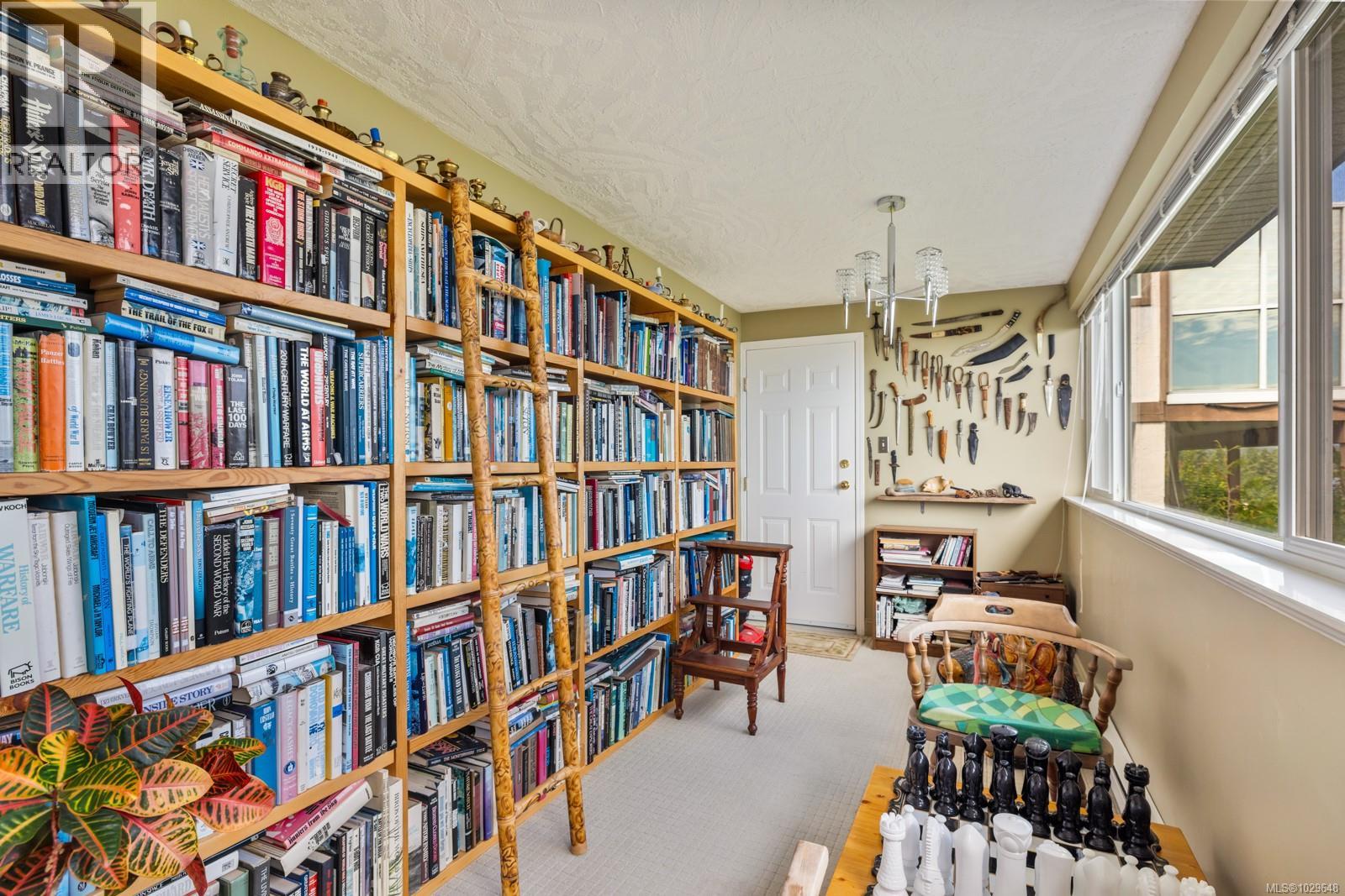 505 MARINE VIEW - 28