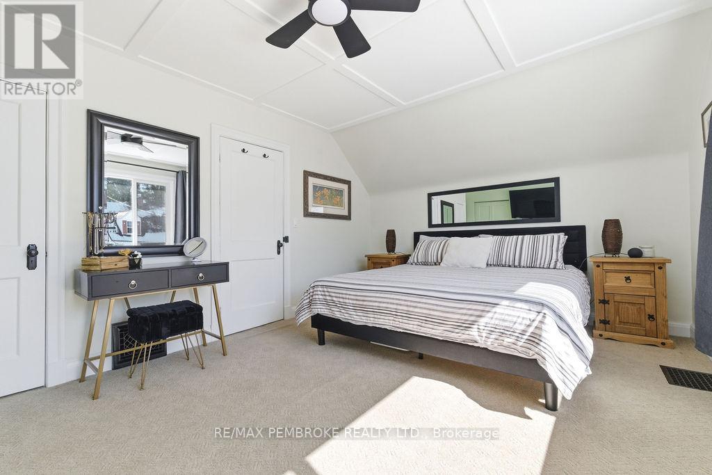 277 DICKSON STREET — photo 30