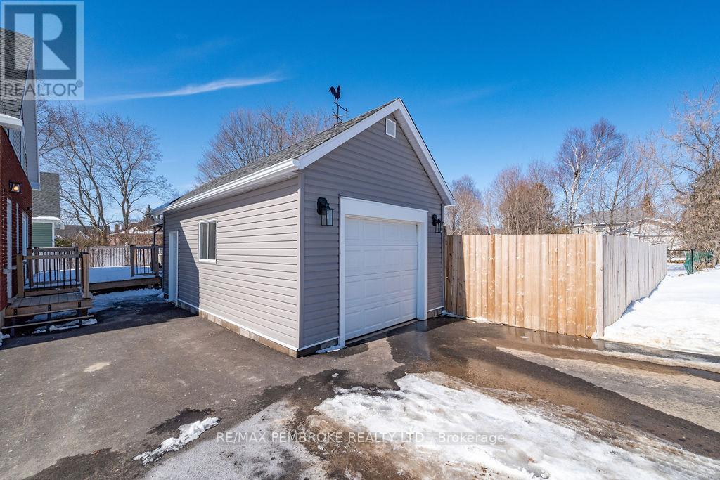 277 DICKSON STREET — photo 47